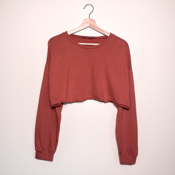 Womens Cropped PrettyLittleThing Pullover Sweatshirt Long Sleeve Cropped Top - Picture 2 of 11